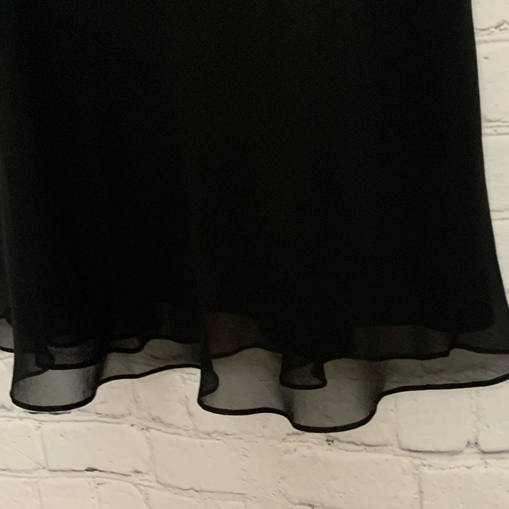 Black silk and ruffle dress by Ann Taylor LOFT - Picture 5 of 8